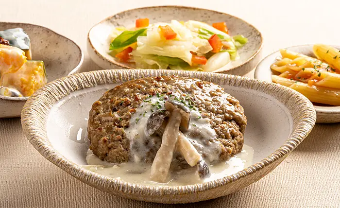 ハンバーグきのこクリームソース