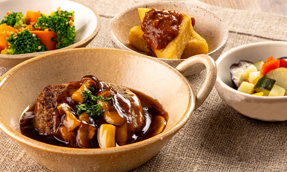 きのこたっぷりデミハンバーグ