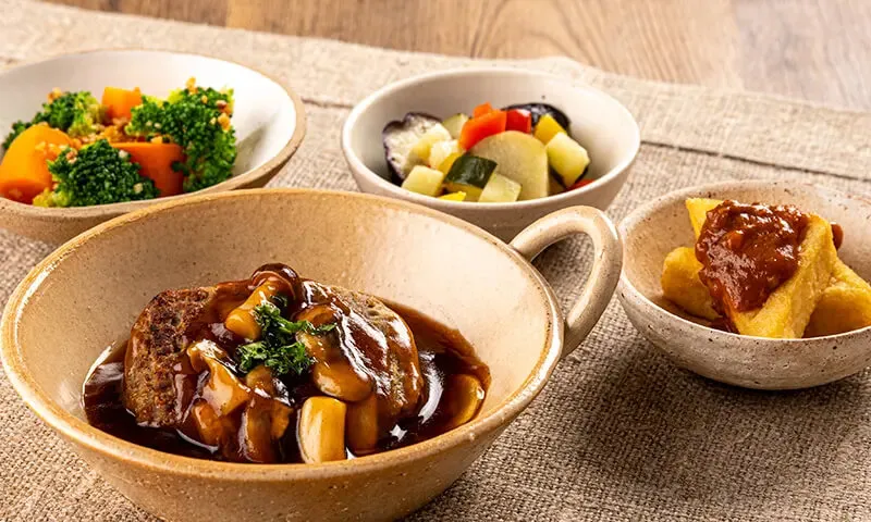 きのこたっぷりデミハンバーグ