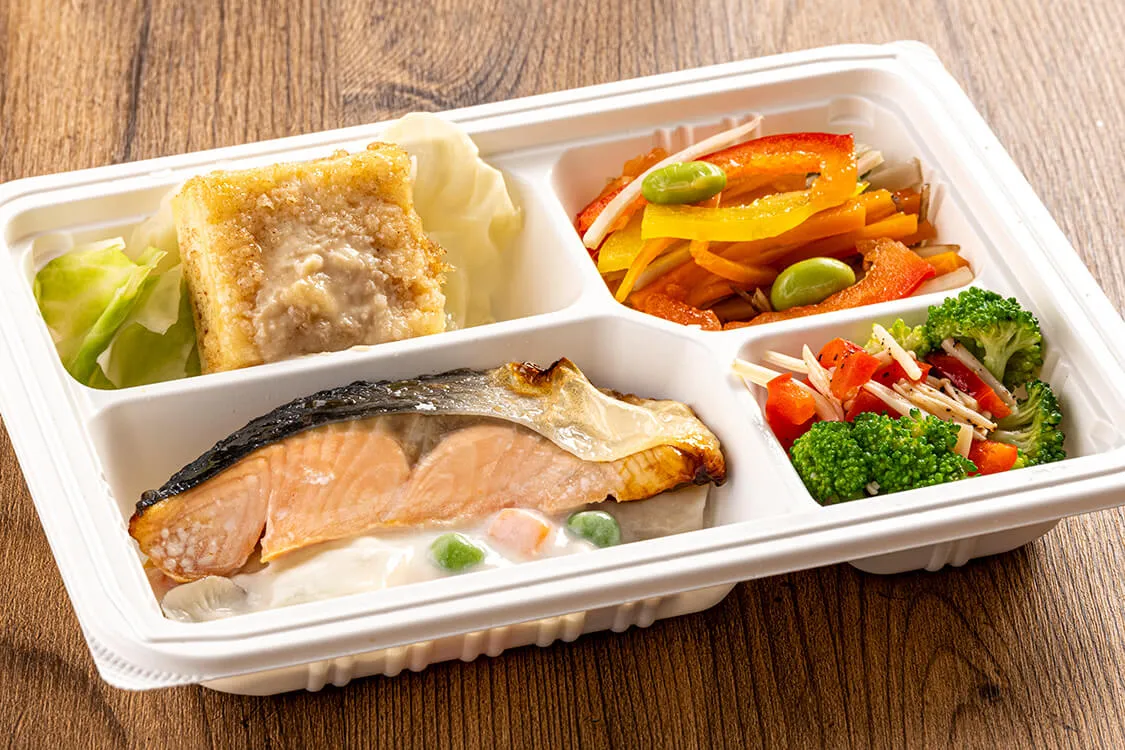 鮭と冬野菜のクリームグラタン