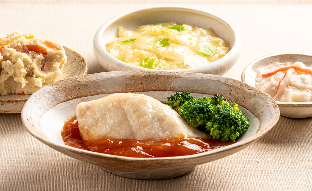 カレイのトマトソース