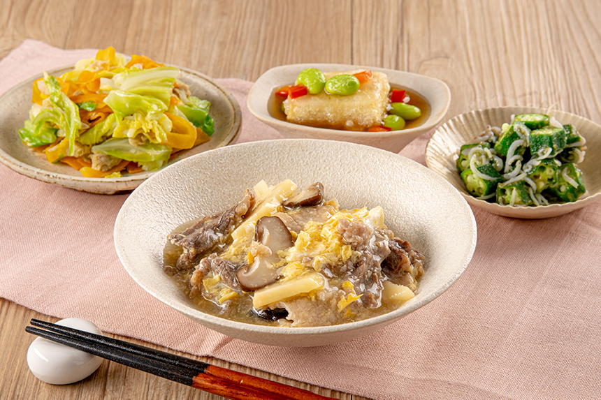 牛肉とたけのこの玉子とじ